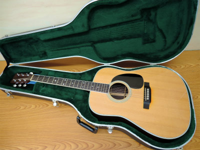 2021年8月買取
アコースティックギター
Martin D-35