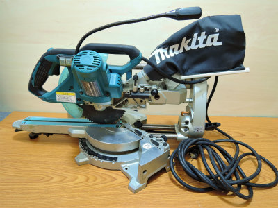 2021年11月買取
スライドマルノコ
makita LS0613FL