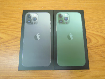 2022年9月買取
iPhone13 Pro Max
未開封2台まとめて