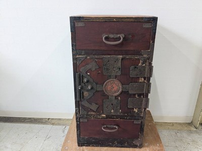 時代箪笥
民芸家具